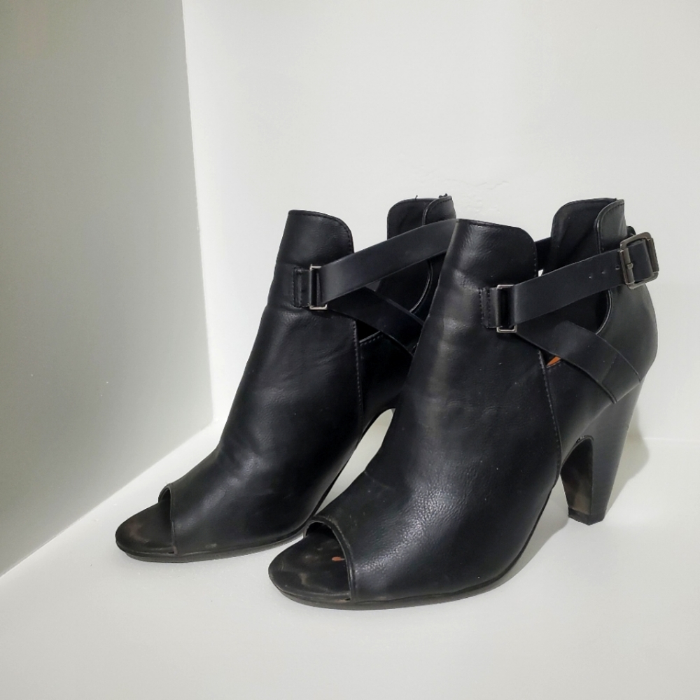 Black heels